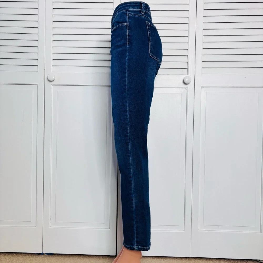 WHITE HOUSE BLACK MARKET Blue Skinny Leg Jeans Size 10R
